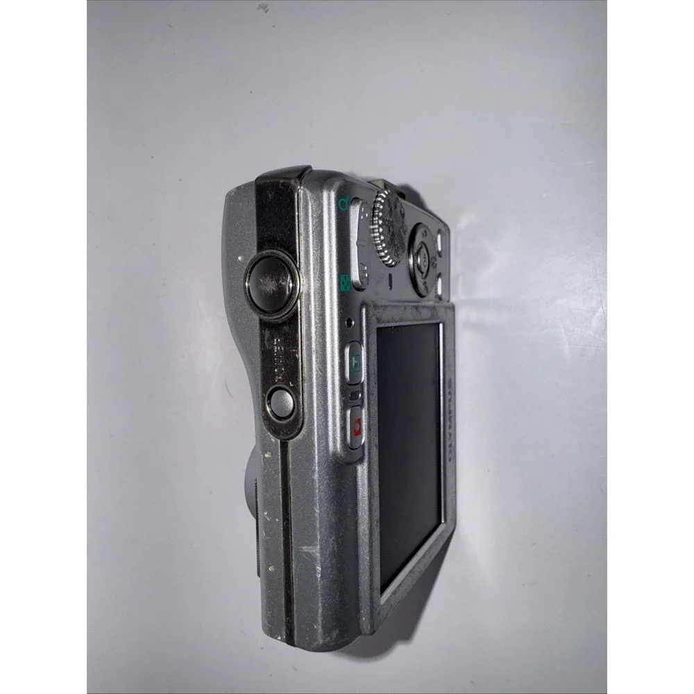 Olympus Digital Camera FE-180 6.0MP Silver - FOR PARTS
